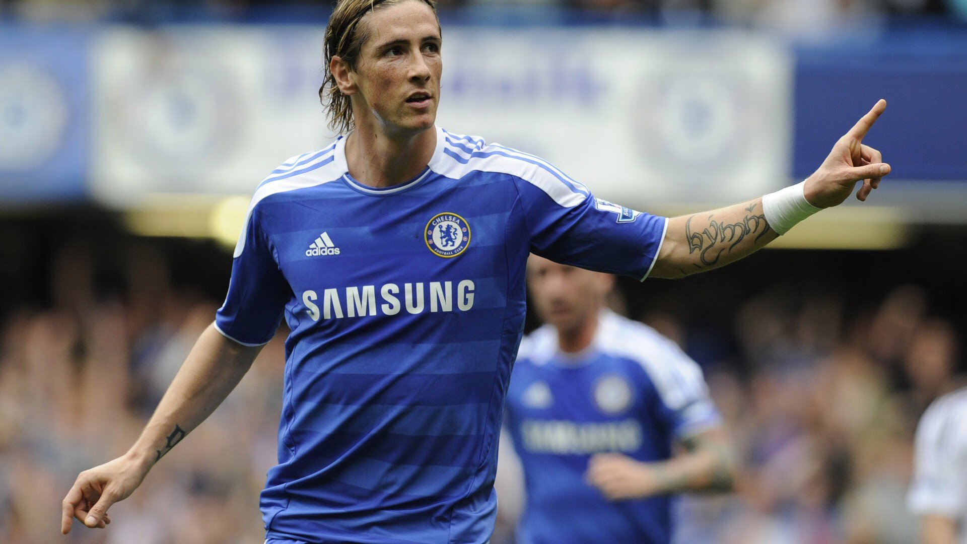 乐鱼体育平台官网-打疯了！湖人火力全开一度领先18分：东契奇166，詹姆斯乐开花，东契奇与詹姆斯