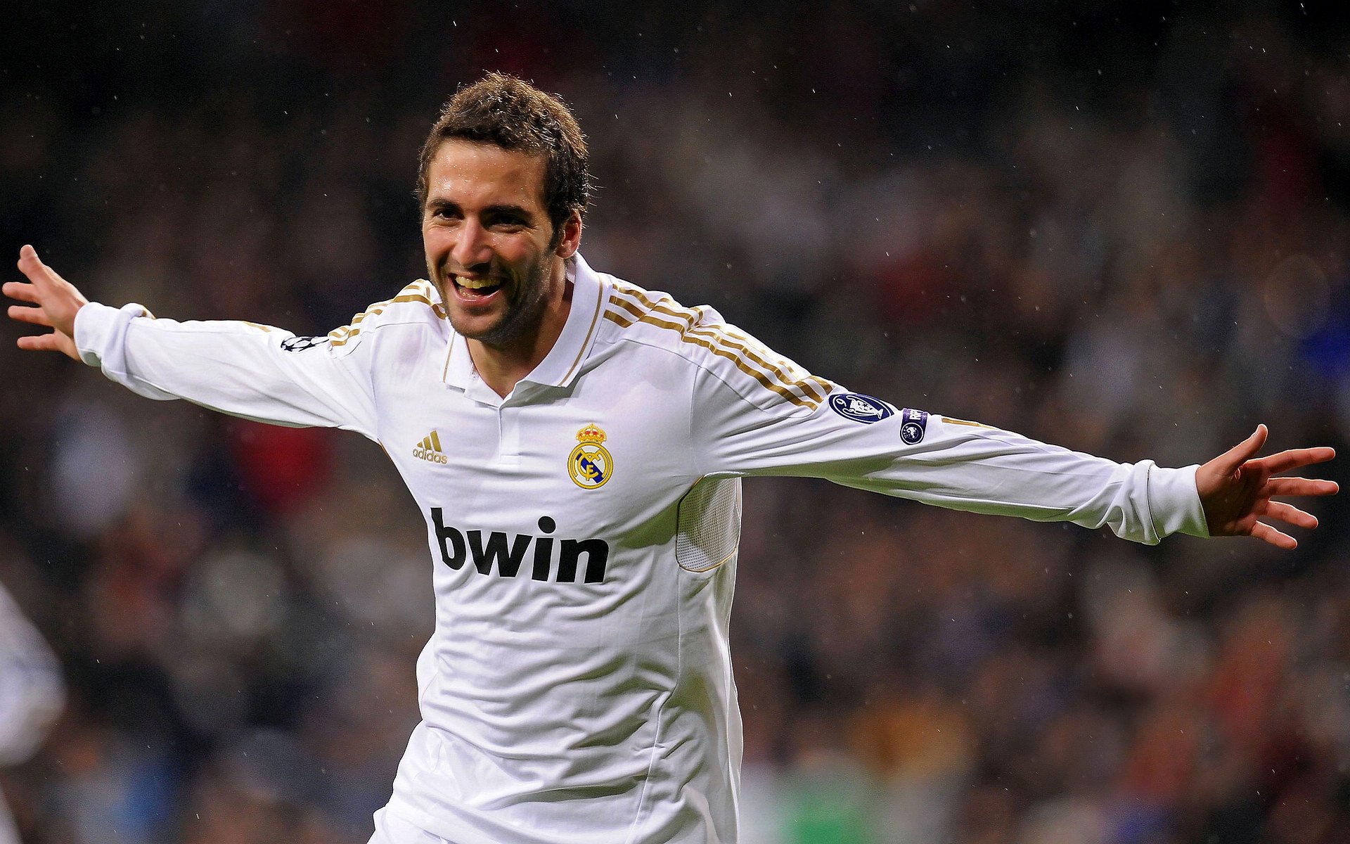 球员在欧冠赛后表示比赛精神重要超过比分，欧冠赛后球员评分